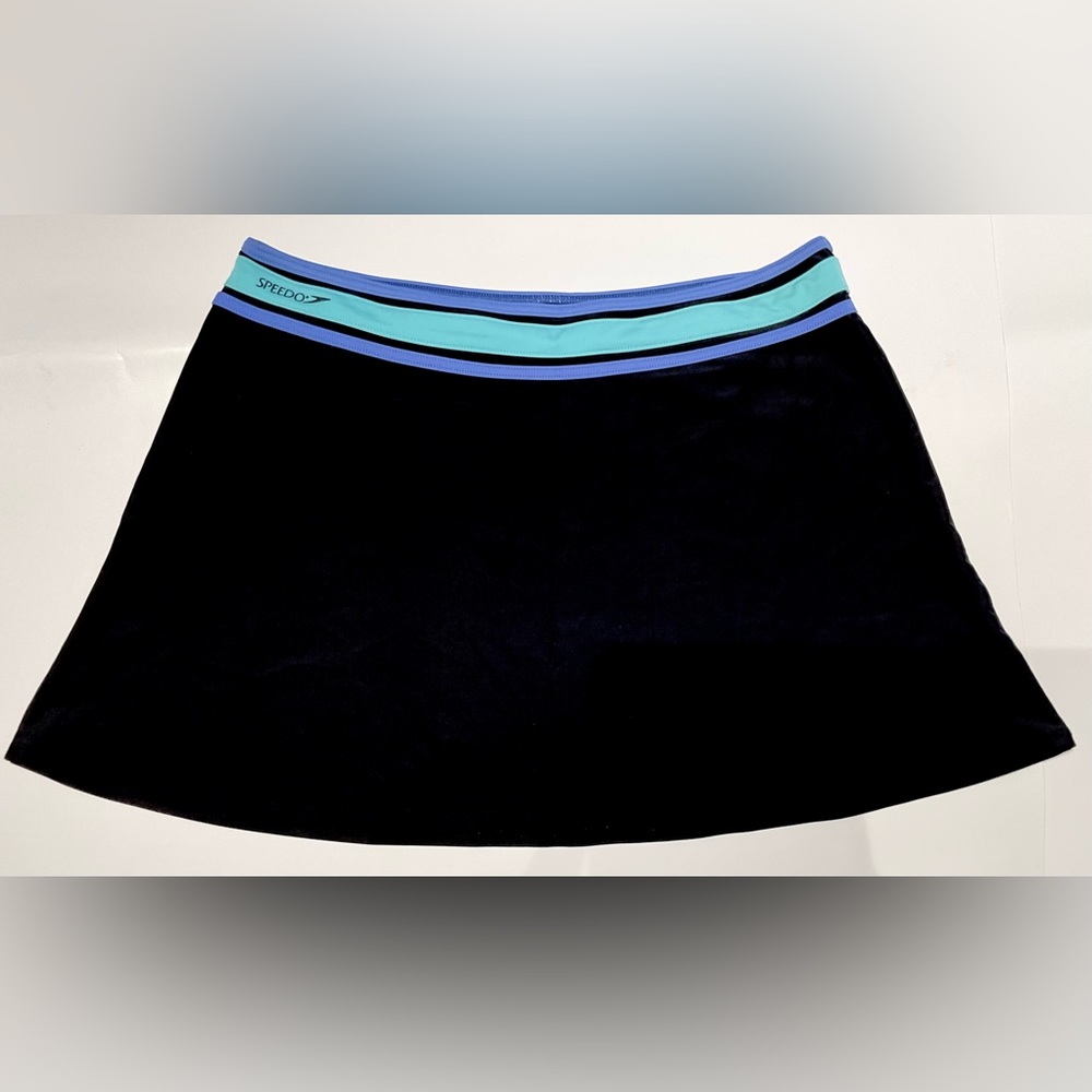 Speedo Women's Sport Skirt Black with Aqua Blue Waistband